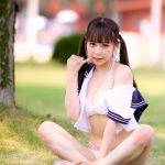 【写真特集】鹿乃ばんび、セーラー服全開であらわな健康美で釘付け！＜近代麻雀水着祭2022＞
