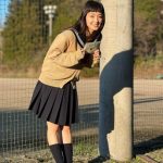 剛力彩芽、30歳直前のセーラー服ショットを公開「初々しいね」「まだまだ制服似合います」の声