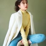 生田絵梨花、透け感コーデと大人びた表情を見せる！