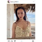 板野友美「色気ダダ漏れ」、ビーチで魅せるワンピース姿のポートレート披露