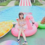 AKB48・柏木由紀、千葉恵里撮影のオフショットで見事な生脚大胆披露！