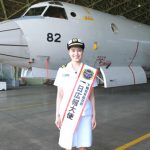 2021ミスユニバーシティ吉田三莉さん、海上自衛隊 下総航空基地で一日広報大使に就任
