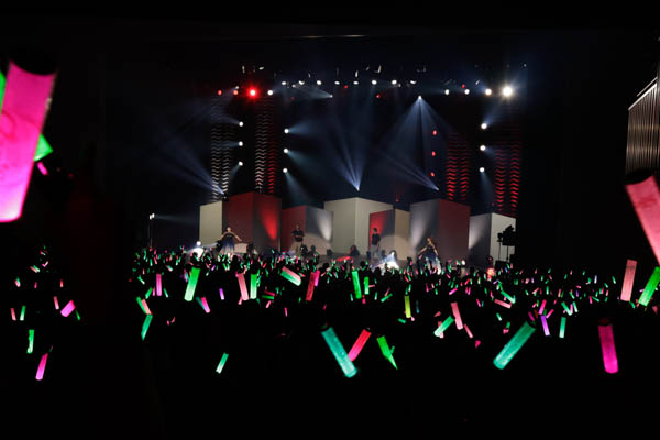 ClariS、約2年10カ月ぶりとなる有観客ライブをLINE CUBE SHIBUYAで開催