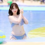 【写真特集】璃乃（KNUoNEW）、プールではしゃぎながら濡れボディを大胆披露！＜近代麻雀水着祭2022＞