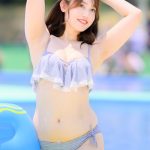 【写真特集】璃乃（KNUoNEW）、プールではしゃぎながら濡れボディを大胆披露！＜近代麻雀水着祭2022＞