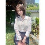 新谷姫加、スケスケ衣装で露天風呂へ！スカートまくって生脚も！！