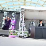 【ライブレポート】Creepy Nutsが炎天下を真夜中に変え「のびしろ」しかないステージを展開！＜LuckyFM Green Festival＞