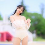 【写真特集 14枚】田村メリジェイセル、純白ビキニ衣装で魅せるスレンダー美ボディに釘付け！＜近代麻雀水着祭2022＞