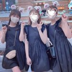 高山一実、生脚披露の黒ワンピースコーデでUSJ満喫！