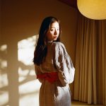 新木優子、色っぽい浴衣姿で振り向きスマイルのショットを披露！