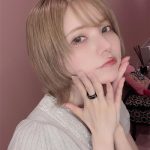 益若つばさ、5ヶ月ぶりのハイトーンヘアにしたイメチェンショットをお披露目！