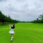 ダレノガレ明美、美脚を大胆披露したミニスカゴルフウェアを公開！