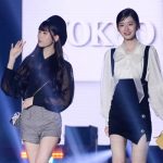 AKB48・千葉恵里＆浅井七海、「マイナビ TGC 2022 A/W」でモノトーンファッション披露！美脚見せのランウェイに注目＜第35回 マイナビ 東京ガールズコレクション 2022 AUTUMN/WINTER＞