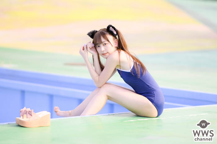 【写真特集】宮坂杏（【eN】）、スクール水着で魅せる脚線美に注目！＜近代麻雀水着祭2022＞
