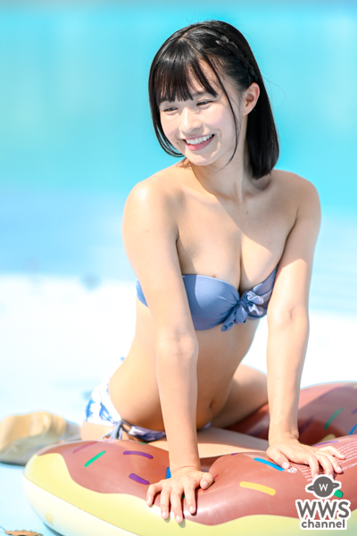 【写真特集】百川晴香（Bety）、柔肌の透明ボディをチューブトップ水着で披露＜近代麻雀水着祭2022＞