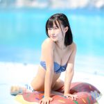 【写真特集】百川晴香（Bety）、柔肌の透明ボディをチューブトップ水着で披露＜近代麻雀水着祭2022＞