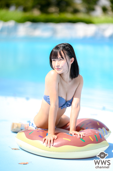【写真特集】百川晴香（Bety）、柔肌の透明ボディをチューブトップ水着で披露＜近代麻雀水着祭2022＞