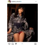 星名美津紀、浴衣から刺激的な赤ランジェリーのぞかせファンどぎまぎ