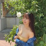 NMB48・本郷柚巴、豊満バストで釘付けにする水着オフショット公開