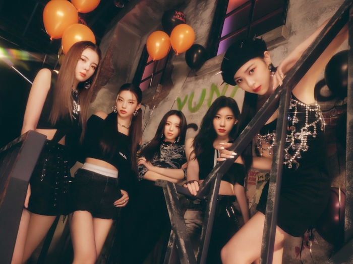 ITZY、パワフルでダイナミックなダンスに注目の『Blah Blah Blah』MVが解禁！