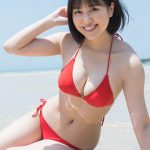 和泉芳怜、笑顔弾ける可憐な1st写真集『可憐な芳怜』表紙カット公開！