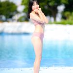 【写真特集】金子明日香（FariaClown）、ヘルシーな美脚にうっとりな水着姿で黒髪なびかせる＜近代麻雀水着祭2022＞