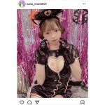 森香穂、セクシーなエナメルナースに扮したキスマークバスト見せつけ！