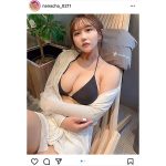 なな茶、ビキニからこぼれるまんまるバストで釘付け！