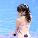 【写真特集】コスプレイヤー・奥寺テーラ、肌見せ競泳水着でセクシーな美尻ラインをお届け＜近代麻雀水着祭2022＞
