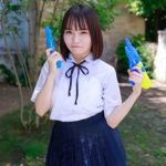 BOCCHI。大嶋みく、制服、スク水で魅せるマシュマロ美バストに釘付け！