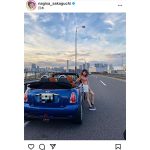 AKB48・坂口渚沙、美脚見せの路駐グラビアに反響ぞくぞく！「レースクイーンみたい！！」