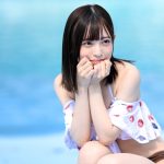 【写真特集】櫻井もえ（BUGS MART）、きゅるんとした瞳で見つめる初水着に来場者もキュン！＜近代麻雀水着祭2022＞