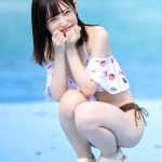 【写真特集】櫻井もえ（BUGS MART）、きゅるんとした瞳で見つめる初水着に来場者もキュン！＜近代麻雀水着祭2022＞