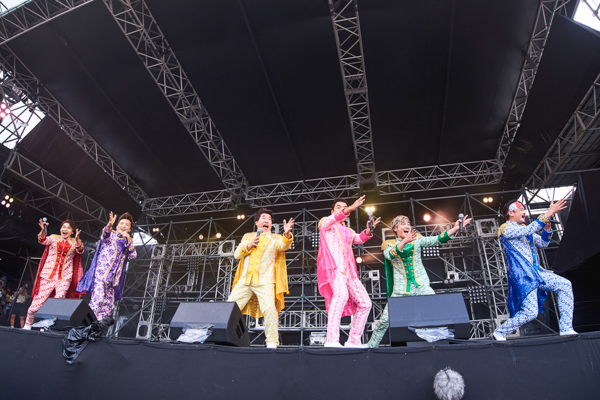 【ライブレポート】純烈＆ダチョウ倶楽部が亡き上島竜兵に向けて『白い雲のように』を熱唱＜氣志團万博2022 ～房総魂～＞