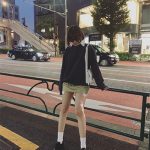 emma、ミニスカで美脚あらわなレイヤードスタイル披露！