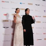 嵐莉菜、スパンコールのドレスをまとい第27回釜山国際映画祭で初のレッドカーペットに登場！ 映画『マイスモールランド』が正式招待作品に