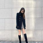 ダレノガレ明美、絶対領域が眩しいミニスカルックで美脚を披露！