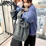 平祐奈、大友花恋と弾ける笑顔で仲良しバックハグショット