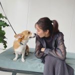 石川恋、ビールジョッキ片手に弾ける笑顔ショットを公開