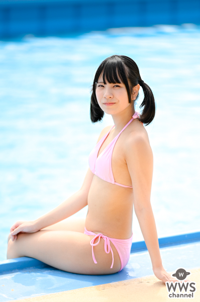 【写真特集】葉月琴葉（キプリスモルホォ）、ピンクビキニで魅せる健康美ボディを笑顔と合わせてお届け！＜近代麻雀水着祭2022＞