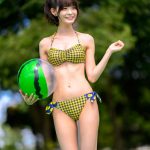 【写真特集】山本栞、ビーチボールを抱えて魅せる無邪気な笑顔にキュン！＜近代麻雀水着祭2022＞