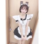 dela・藤本南、美脚チラリのミニ丈メイド服姿でお給仕希望