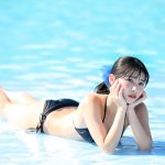 【写真特集】三田のえ、黒水着で魅せる濡れ肌ボディをセクシーに見せつけ！＜近代麻雀水着祭2022＞