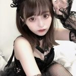綺星★フィオレナード・猫宮りな、おしゃれセクシーな黒猫コスで美脚大胆披露！