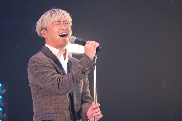 【写真特集】Da-iCE・大野雄大、「札幌コレクション 2022 A/W」で『愛した人』熱唱