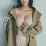 大原優乃、ガーターベルト越しに美尻ラインを見せつける下着ショット公開