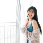 BEYOOOOONDS・岡村美波、海辺でセクシーなビキニ姿を披露！初写真集発売に喜び