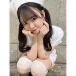 SKE48・岡本彩夏、ミニ丈ナース服から太ももチラリ「注射されたかった」の声も