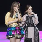 梅田彩佳がサプライズ出演！リクアワ第2位『抱きしめちゃいけない』をパフォーマンス！大森美優との再会に「大人っぽくなって！」＜AKB48武道館＞