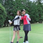 斎藤ちはるアナウンサー、ゴルフウェア姿で美脚披露！「ホールインワンな美しさ」と話題に